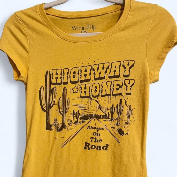 Graphic Tee Yellow 'Highway Honey- Always On The Road'  XS - Picture 1 of 6